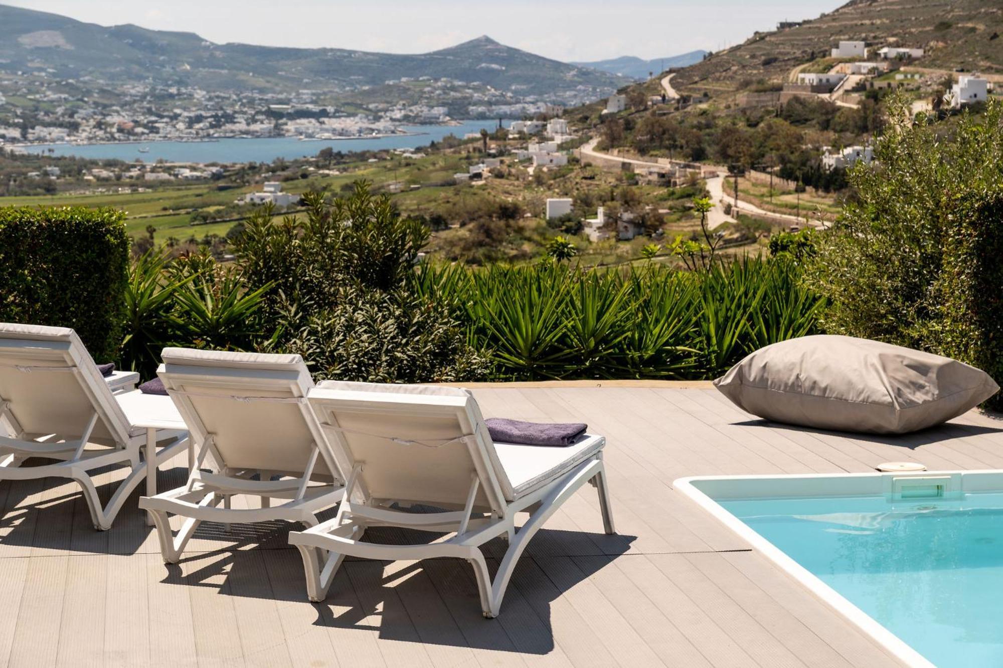Azzurro Bianco Suites パロス島 エクステリア 写真