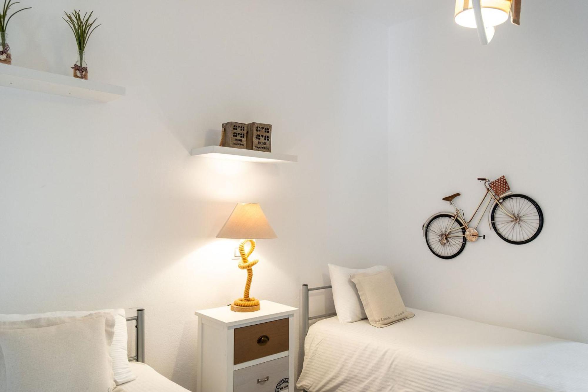 Azzurro Bianco Suites パロス島 エクステリア 写真
